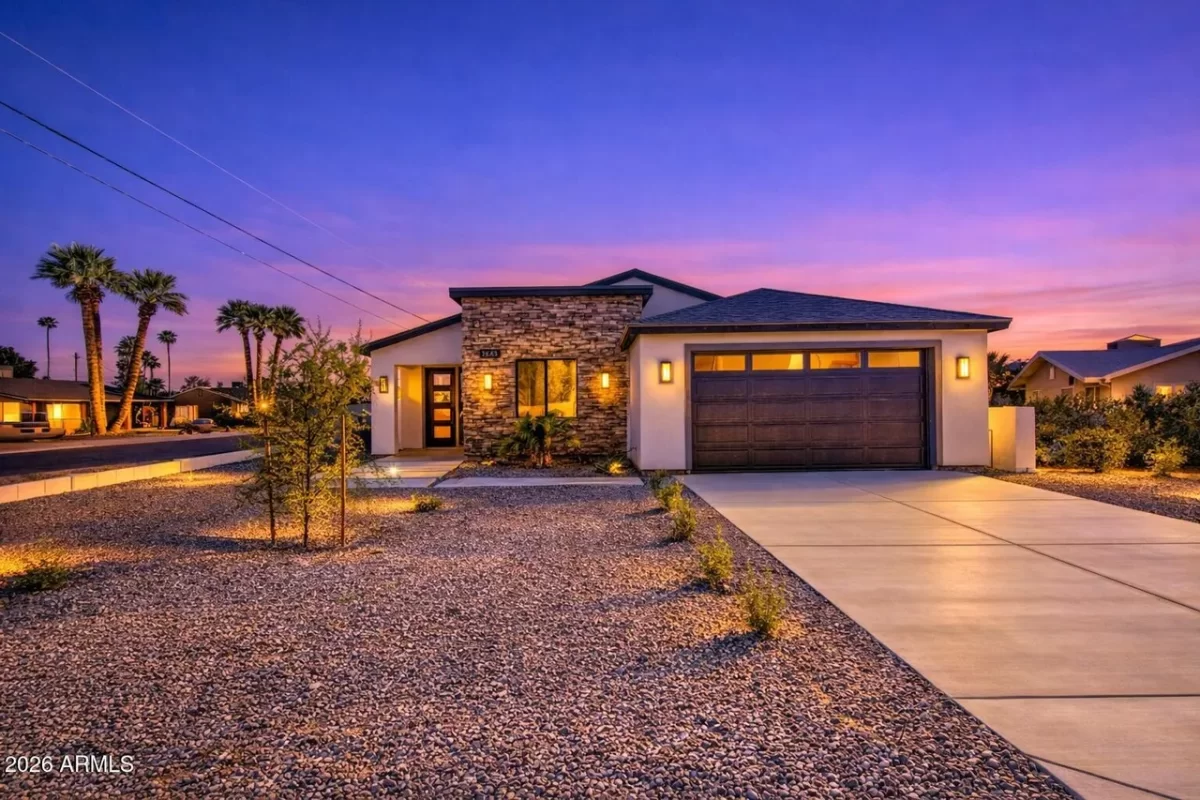 3BR House for Sale in Phoenix, AZ