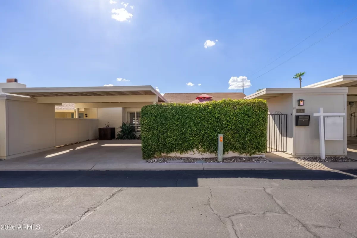 2BR Townhouse for Sale in Phoenix, AZ