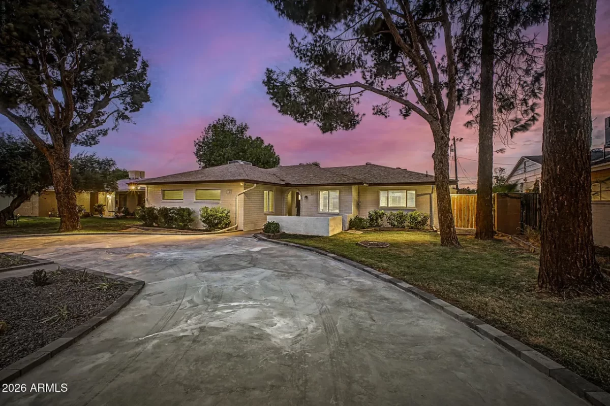 4BR House for Sale in Phoenix, AZ