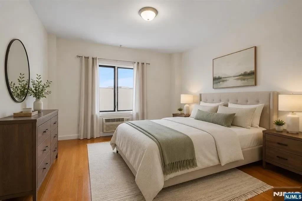 1BR Condo for Sale in West New York, NJ