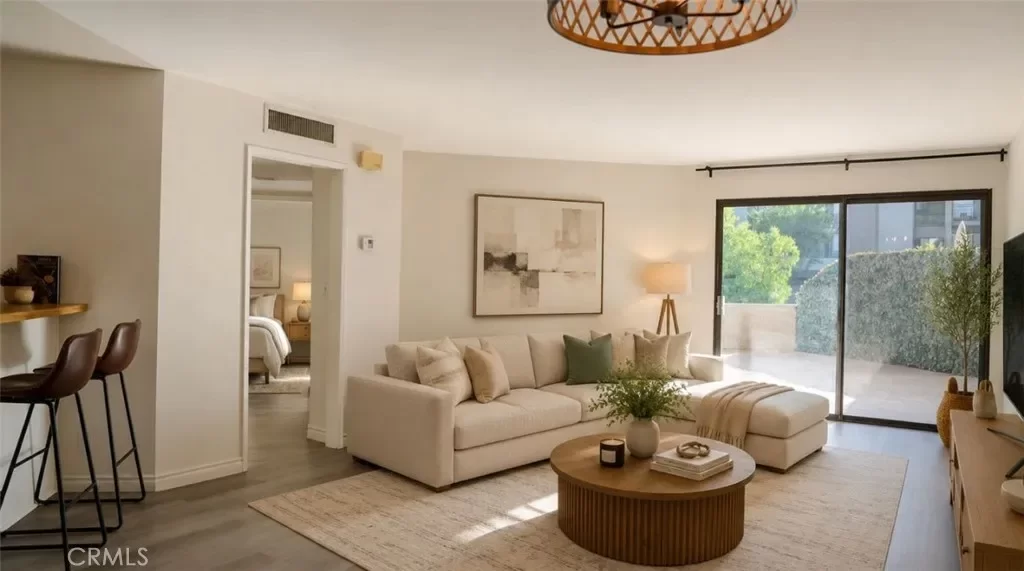 2BR Condo for Sale in Los Angeles, CA
