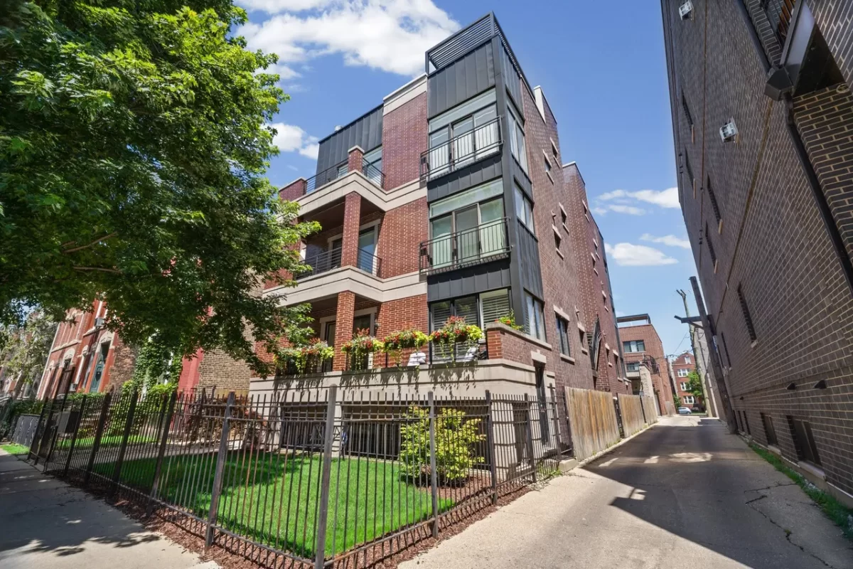 2BR Condo for Rent in Chicago, IL