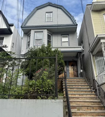 6BR Multi-Family for Sale in Jersey City, NJ