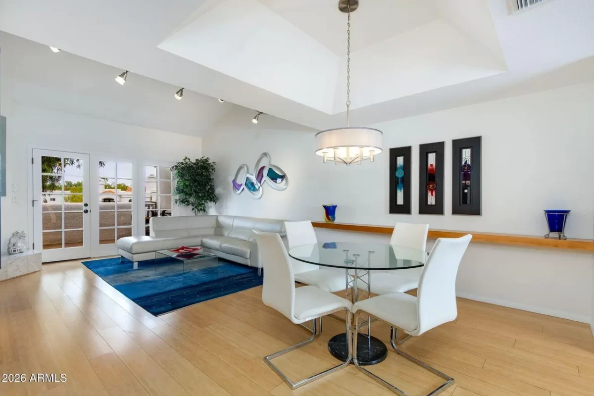 2BR Townhouse for Sale in Phoenix, AZ