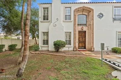 4BR Townhouse for Sale in Phoenix, AZ