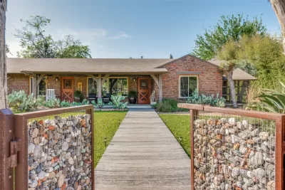 2BR Duplex for Rent in Dallas, TX