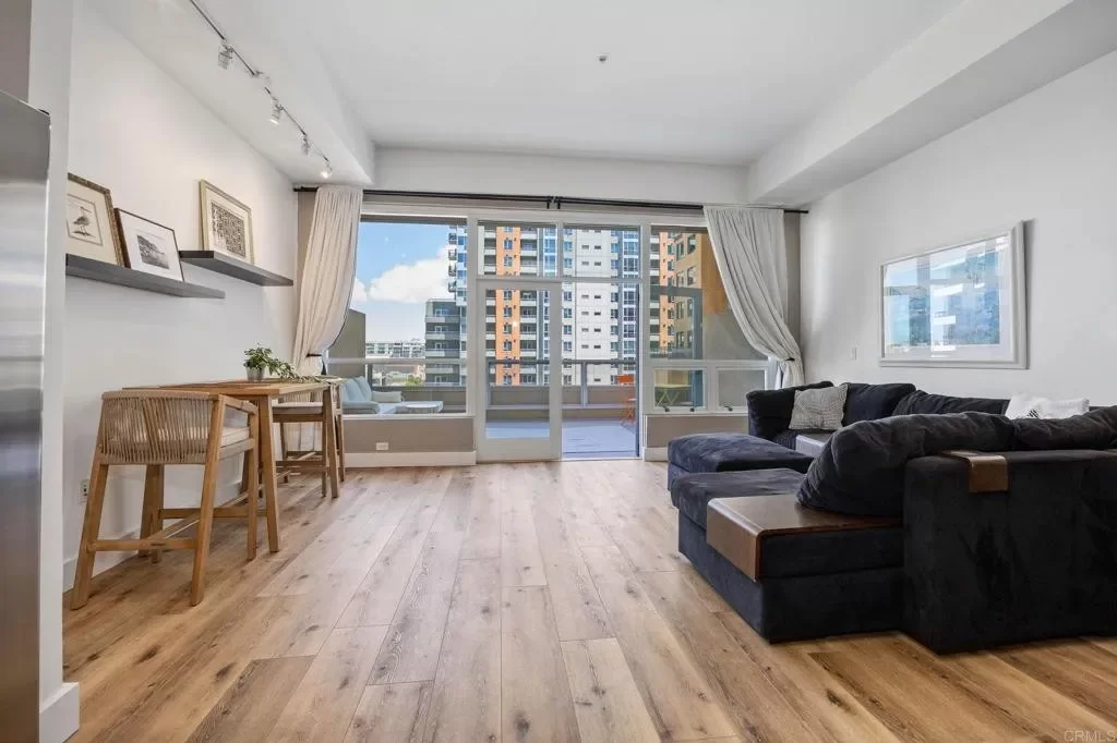 Condo for Sale in San Diego, CA