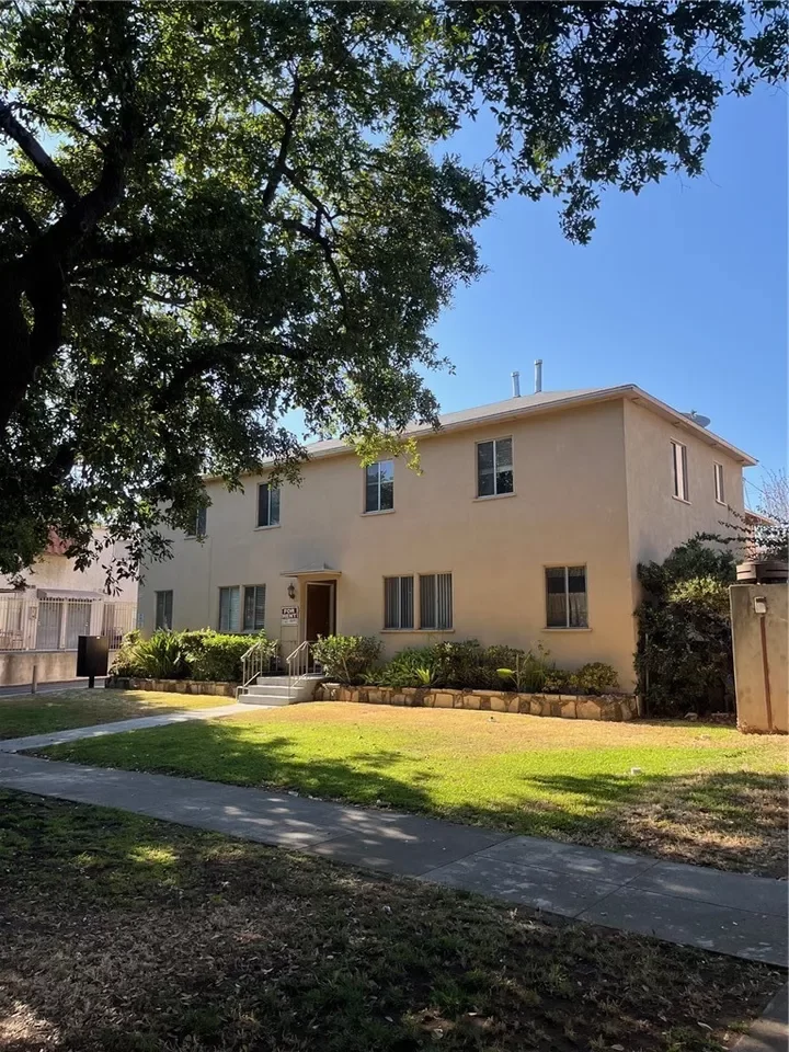 13BR Multi-Family for Sale in Glendale, CA