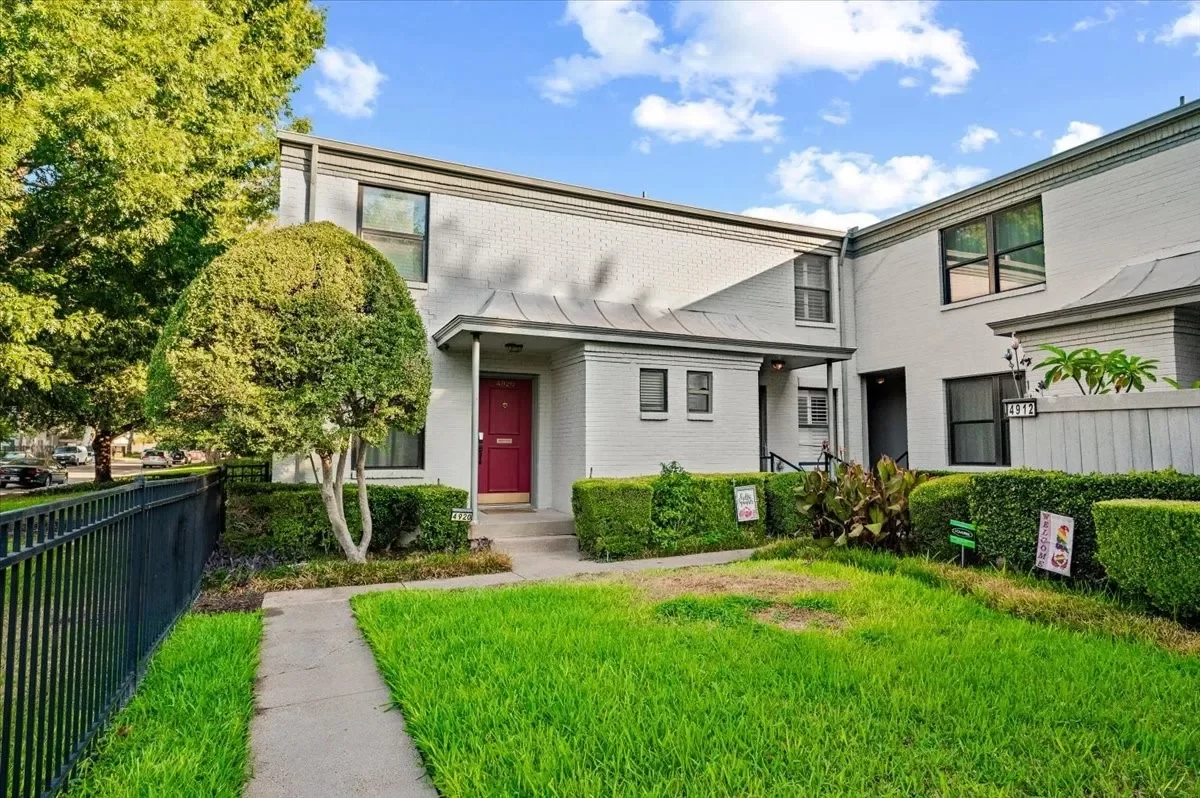 2BR Condo for Sale in Dallas, TX