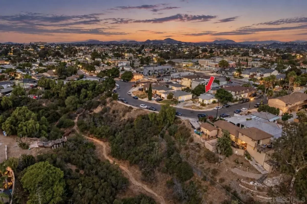 2BR House for Sale in San Diego, CA