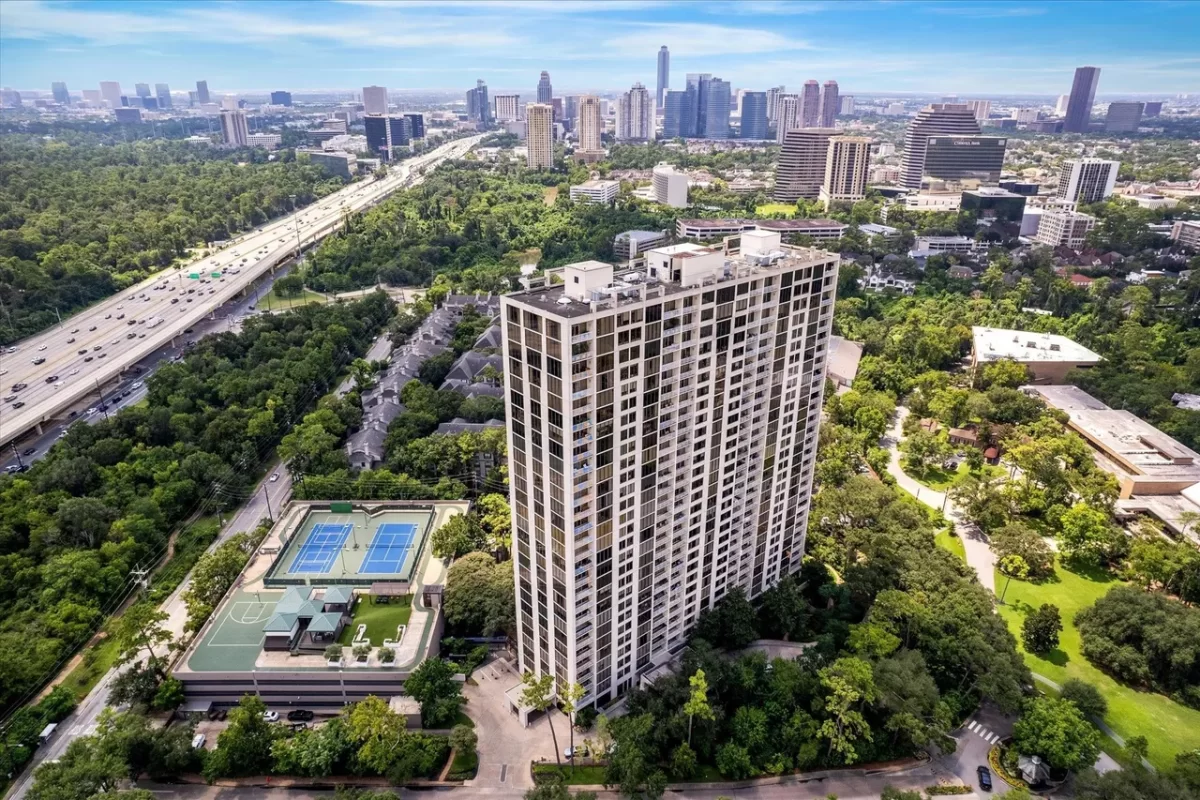 2BR Condo for Sale in Houston, TX
