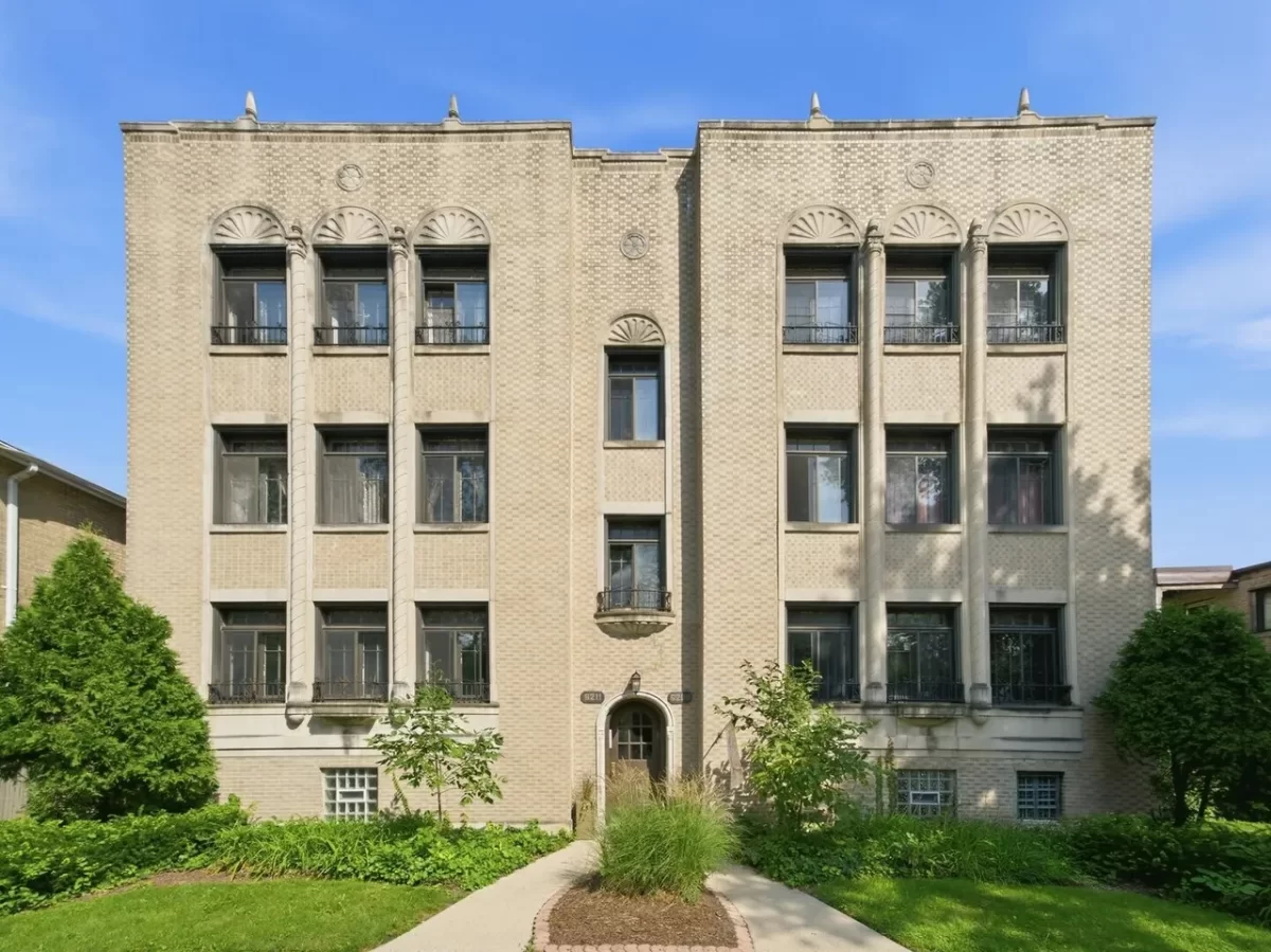 3BR Condo for Sale in Chicago, IL