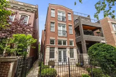 4BR Condo for Rent in Chicago, IL