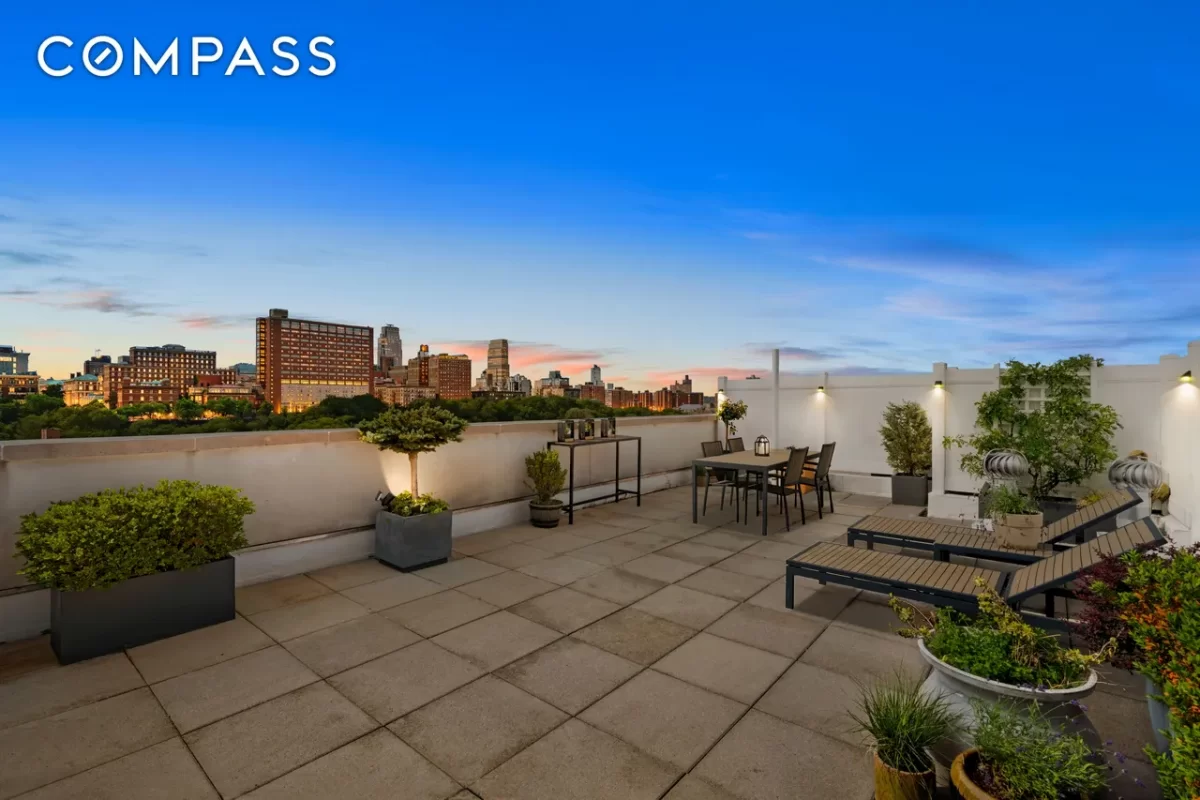 2BR Condo for Sale in Manhattan, NY