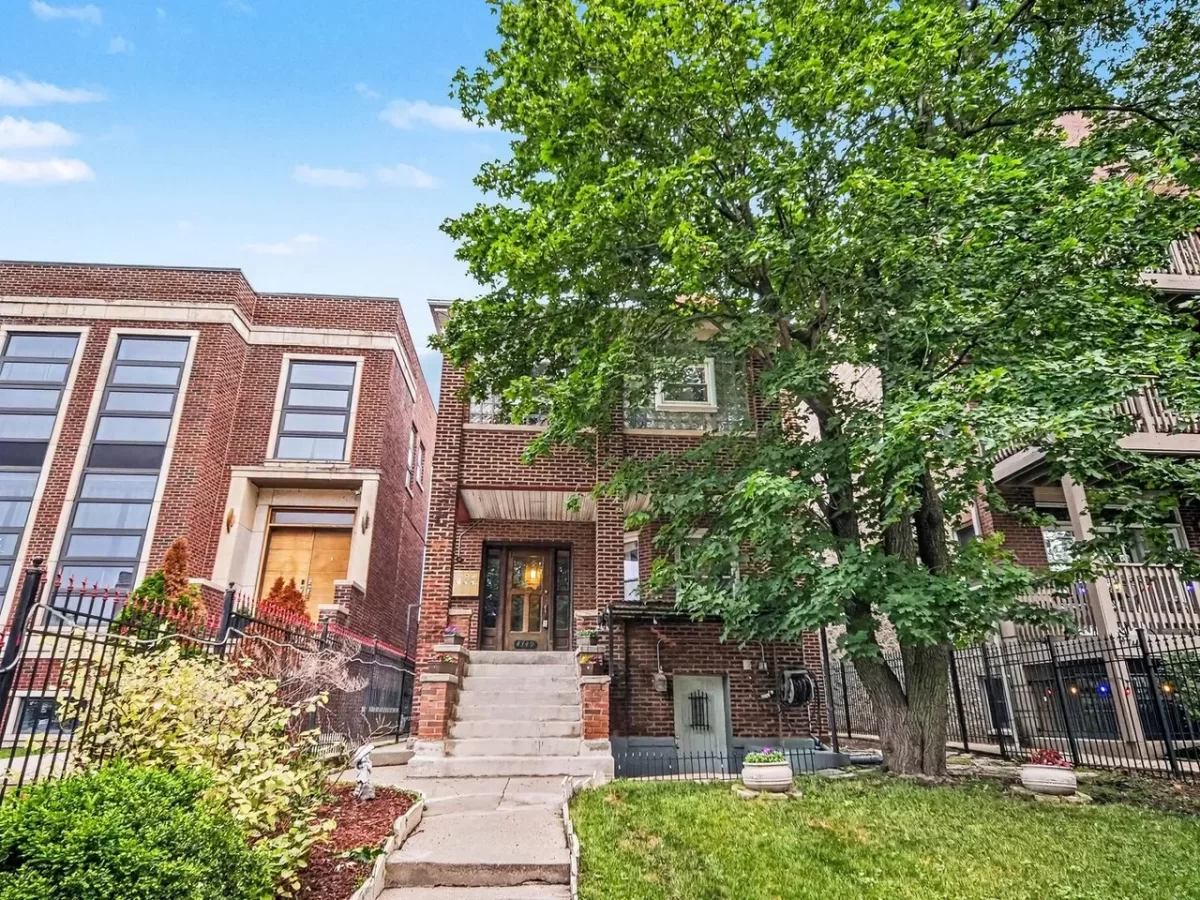 1BR Multi-Family for Sale in Chicago, IL