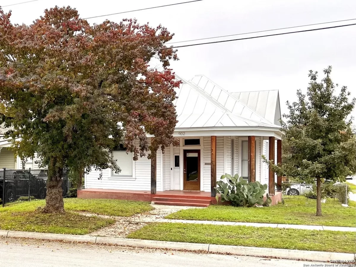 2BR House for Rent in San Antonio, TX