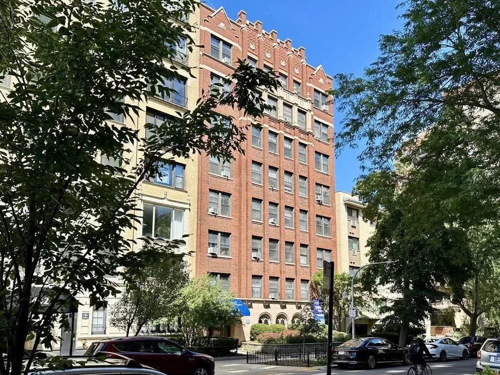 House for Rent in Chicago, IL