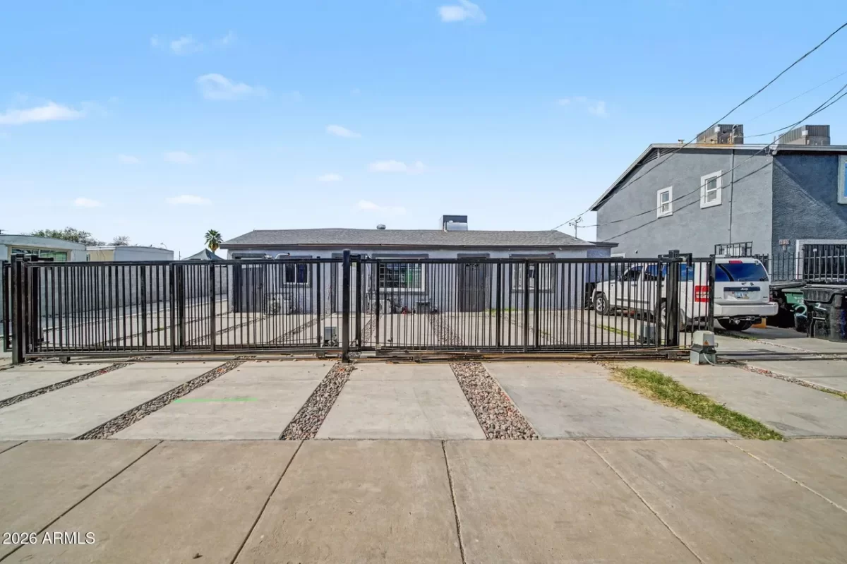 13BR Multi-Family for Sale in Phoenix, AZ