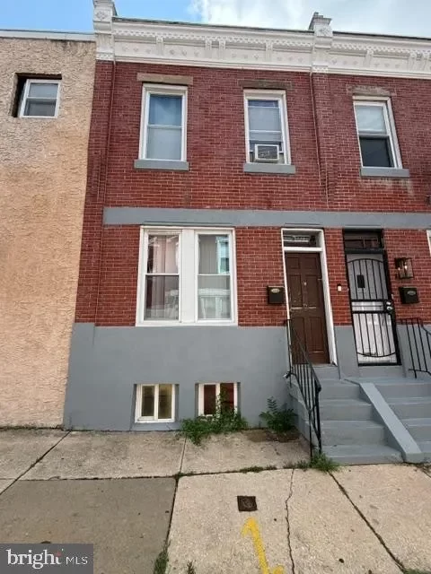 3BR Townhouse for Sale in Philadelphia, PA