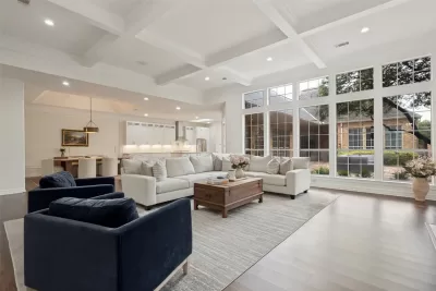 4BR House for Sale in Dallas, TX