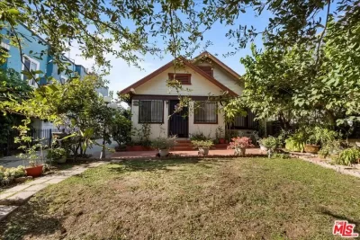 4BR House for Sale in Los Angeles, CA