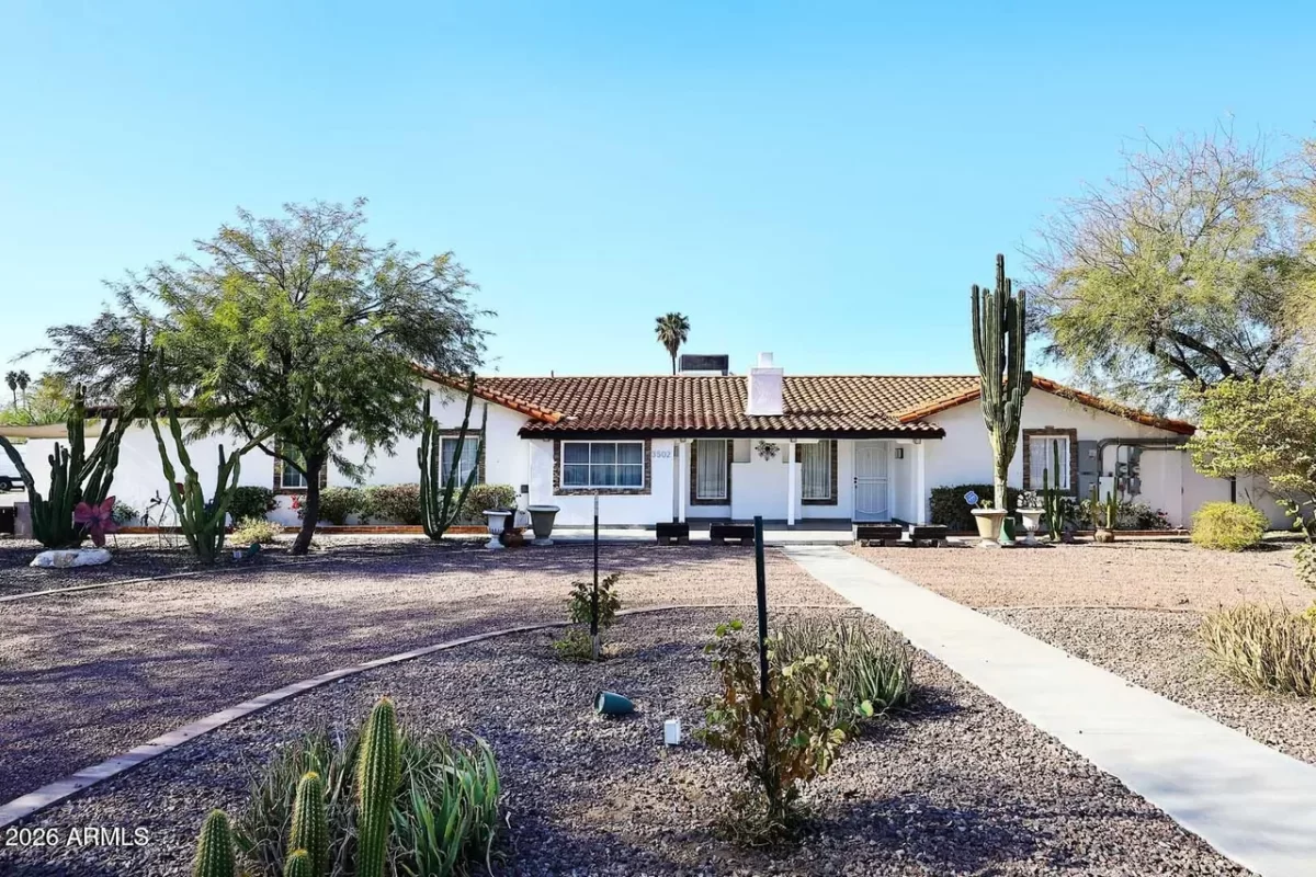 4BR House for Sale in Phoenix, AZ