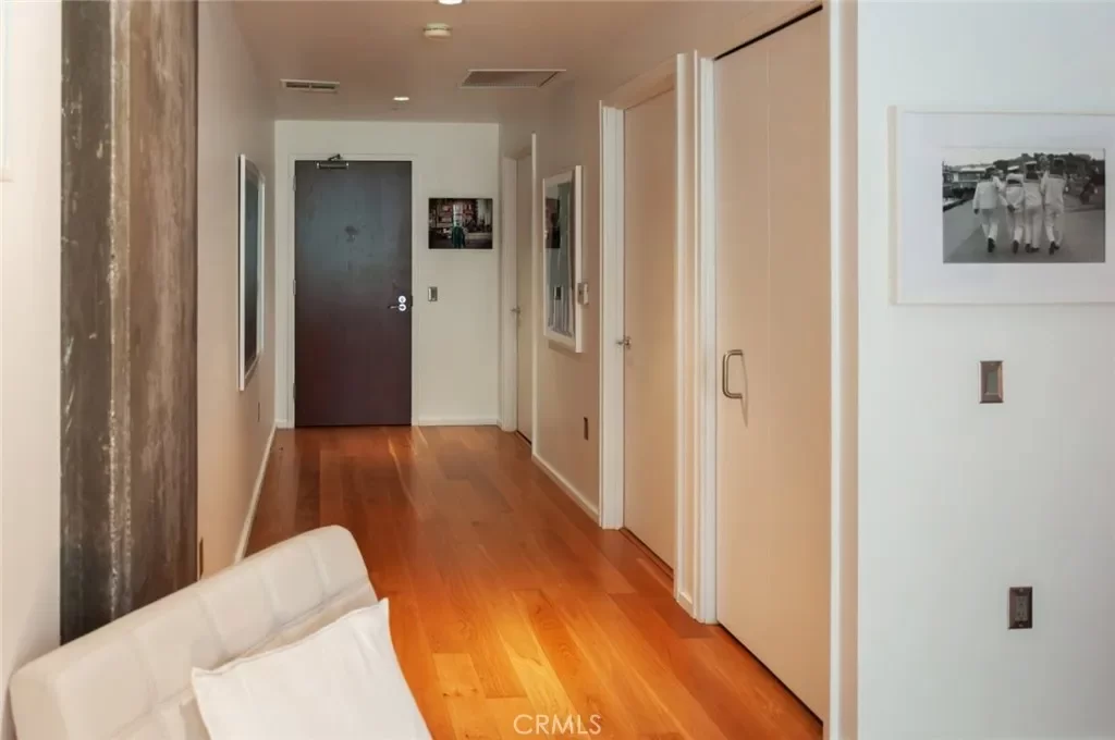 1BR Condo for Sale in Los Angeles, CA