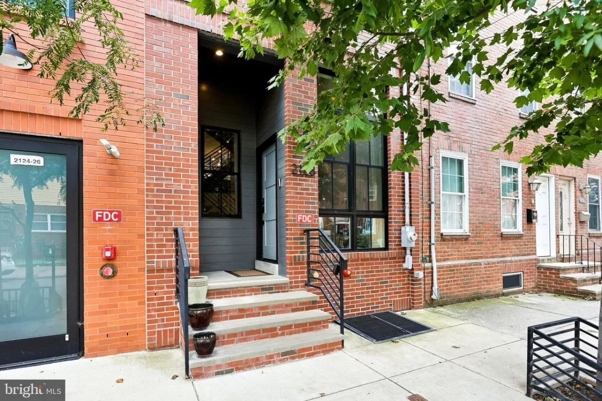 4BR Townhouse for Sale in Philadelphia, PA