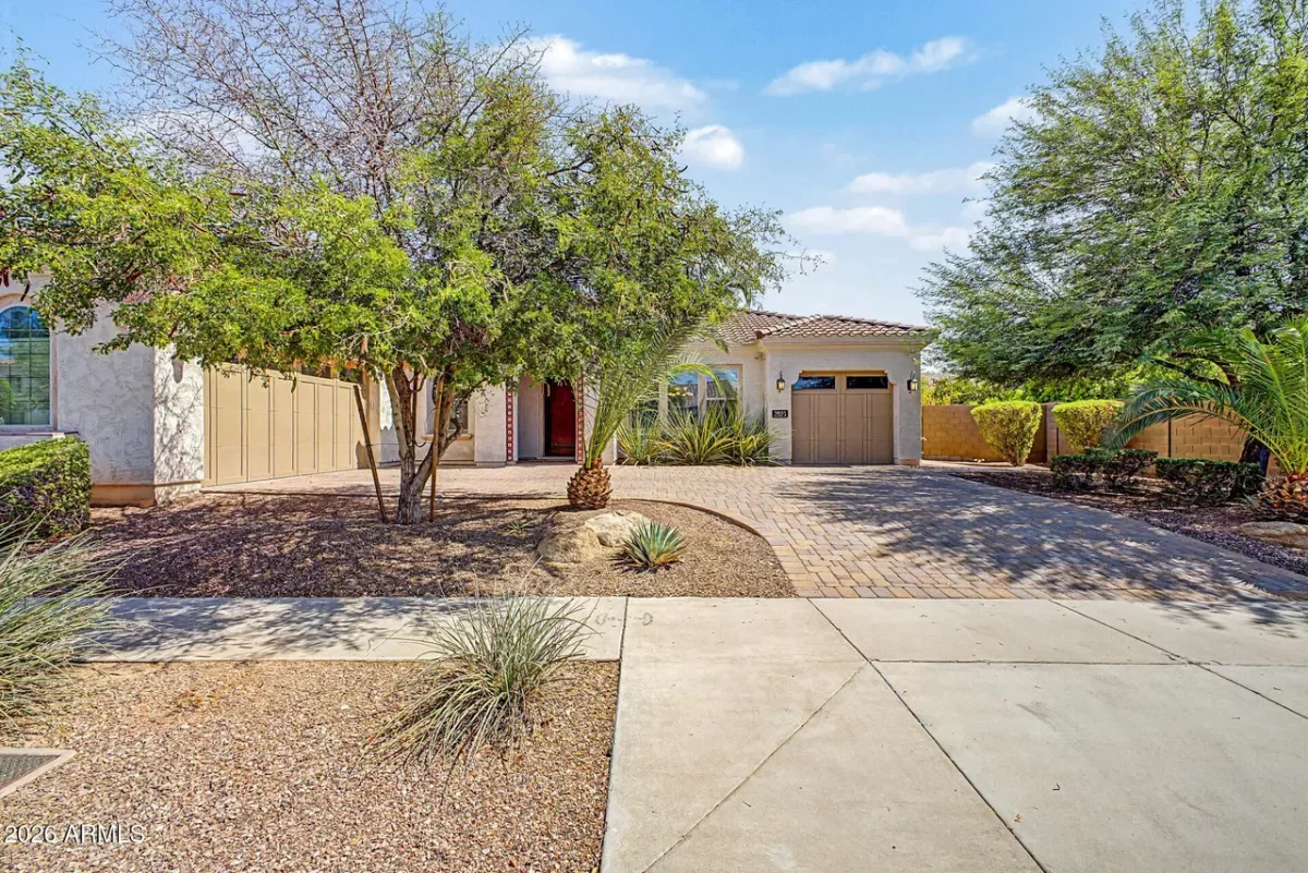 5BR House for Sale in Phoenix, AZ