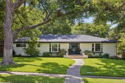 4BR House for Sale in Dallas, TX