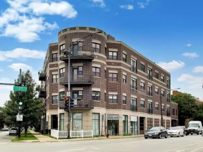 2BR Condo for Sale in Chicago, IL