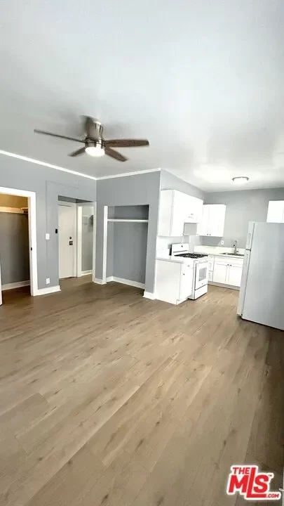 Townhouse for Rent in Los Angeles, CA