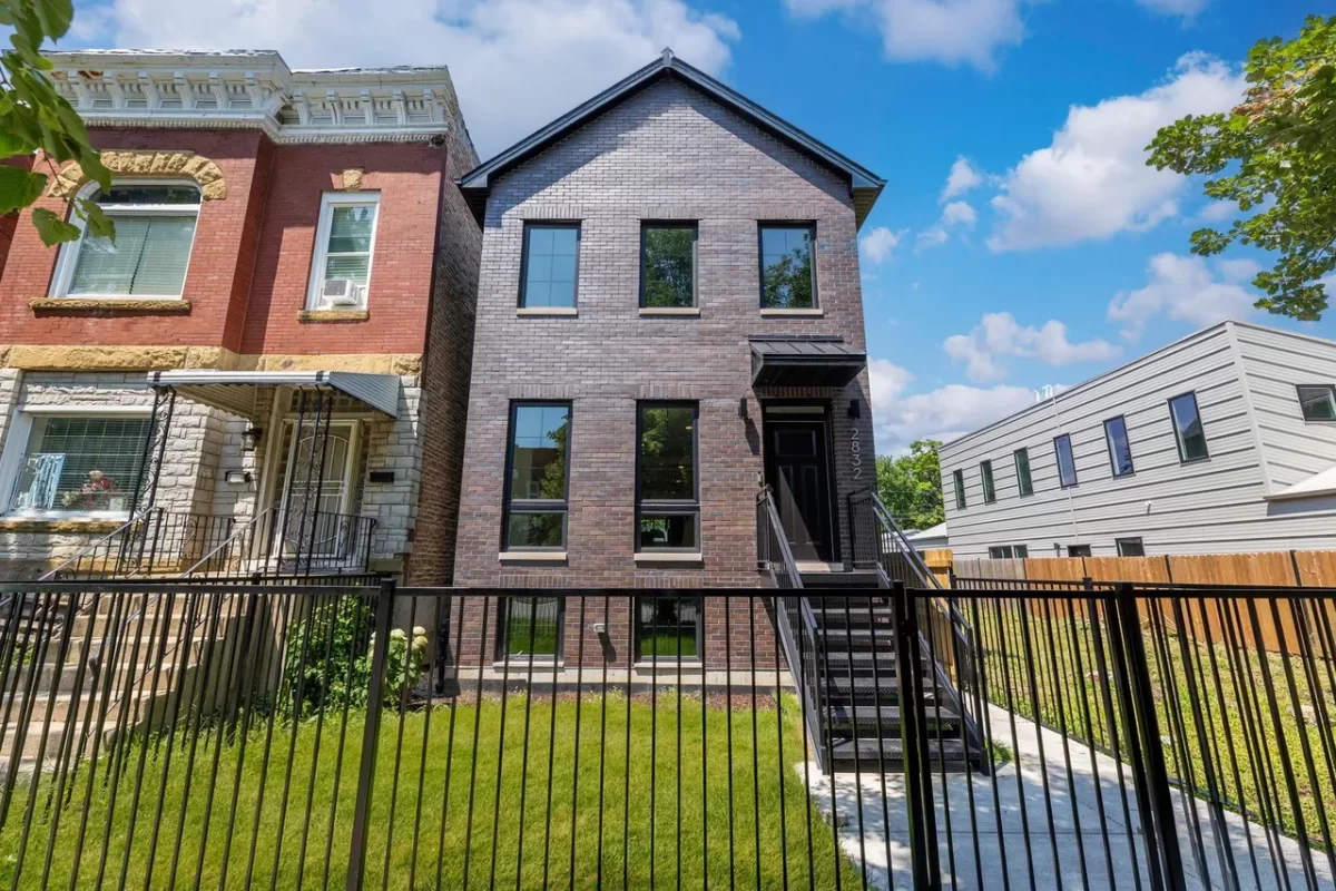 5BR House for Sale in Chicago, IL