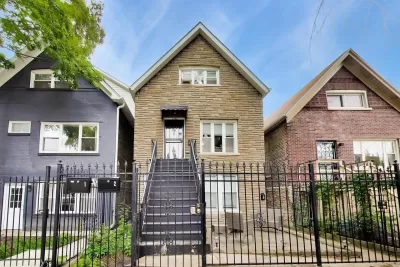 4BR Multi-Family for Sale in Chicago, IL