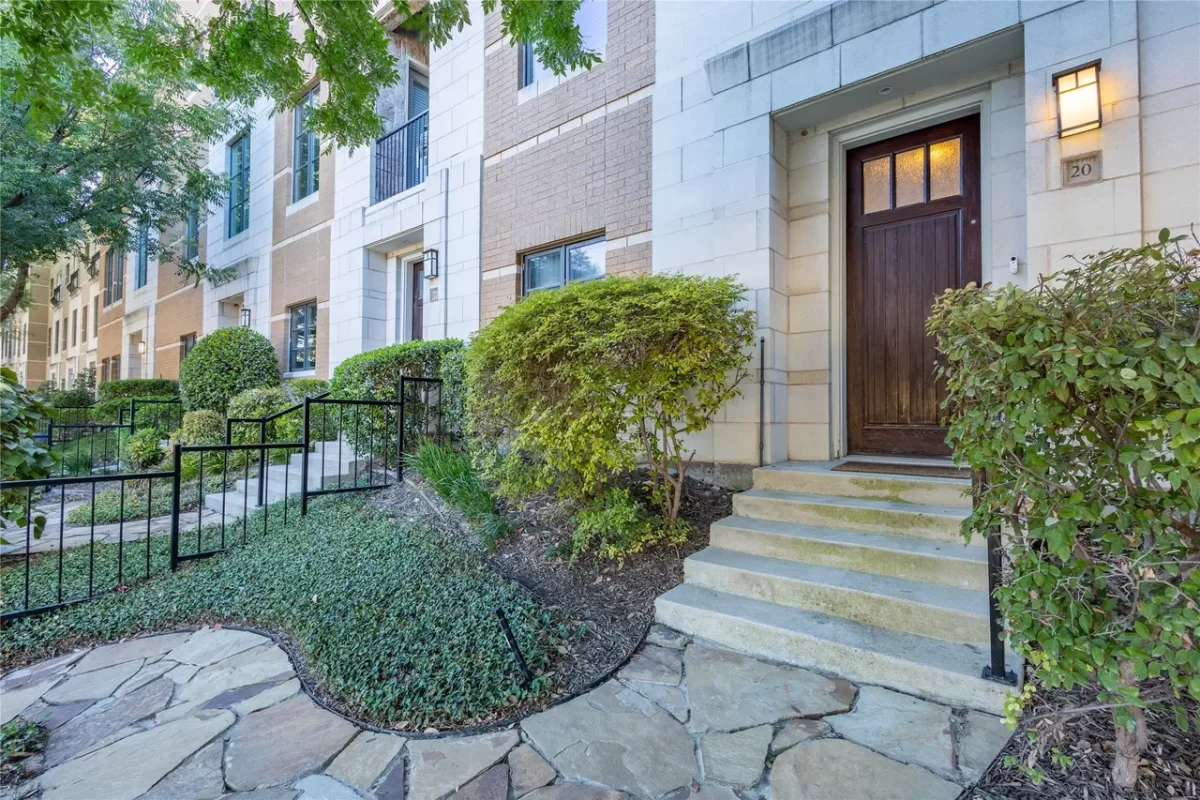 2BR Condo for Rent in Dallas, TX