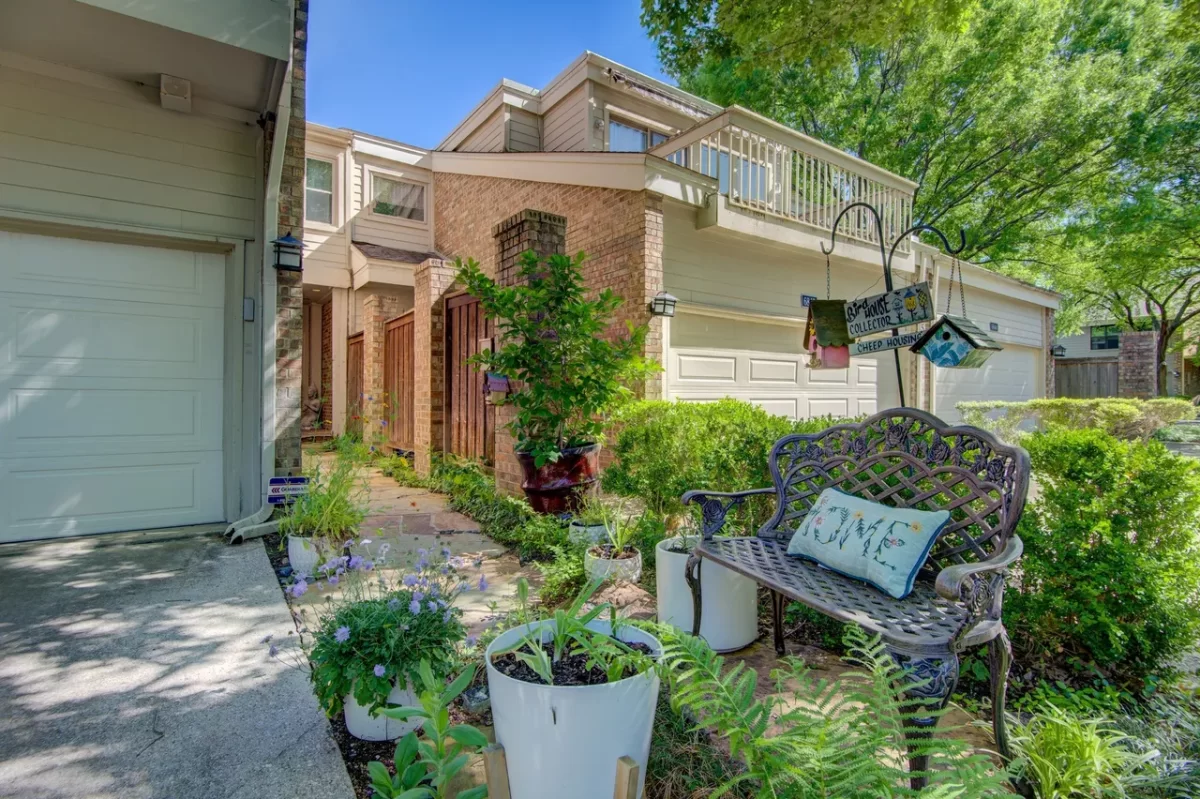 4BR Townhouse for Rent in Dallas, TX