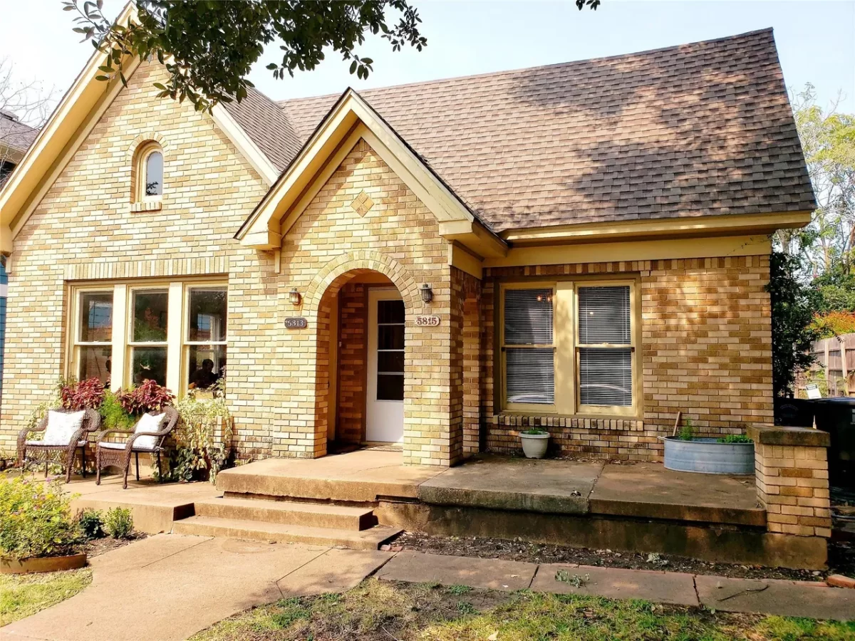 1BR Duplex for Rent in Dallas, TX