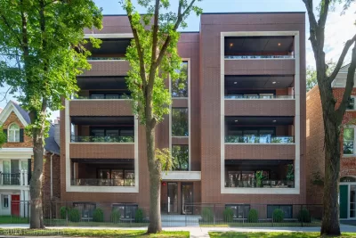 3BR Condo for Sale in Chicago, IL