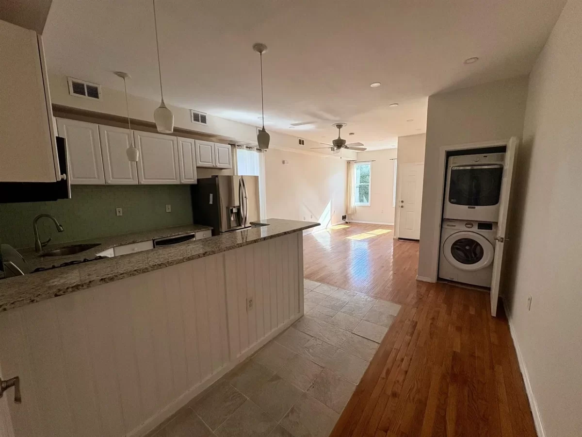 2BR Apartment for Rent in Jersey City, NJ