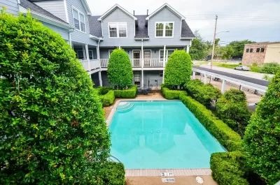 2BR Condo for Sale in Houston, TX