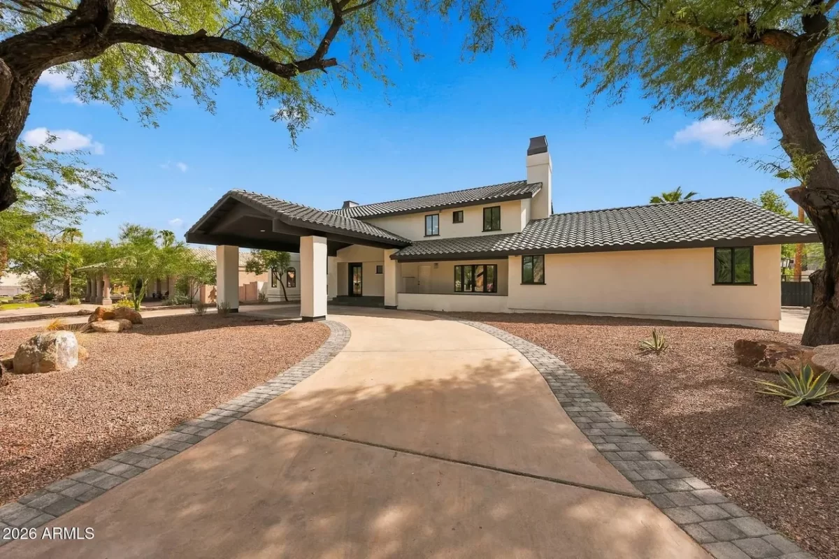 6BR House for Sale in Phoenix, AZ