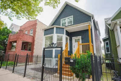 7BR House for Sale in Chicago, IL