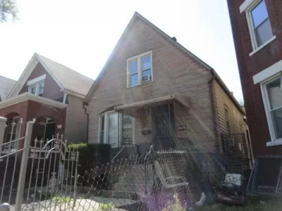 4BR House for Sale in Chicago, IL
