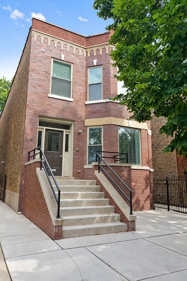2BR Condo for Rent in Chicago, IL