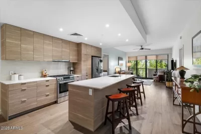 2BR Condo for Sale in Phoenix, AZ