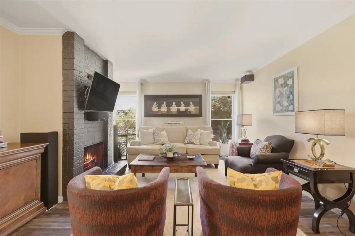 2BR Condo for Sale in Dallas, TX