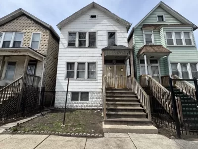5BR Multi-Family for Sale in Chicago, IL