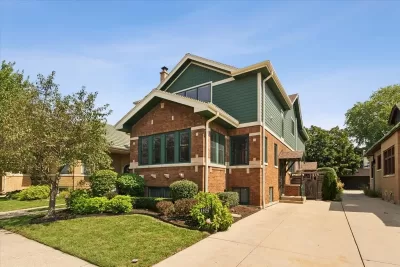 5BR House for Sale in Chicago, IL