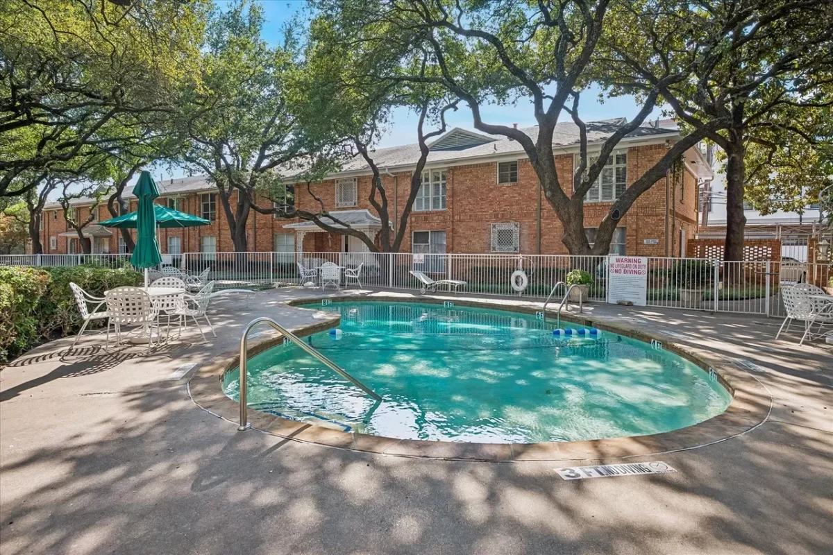 2BR Condo for Sale in Dallas, TX