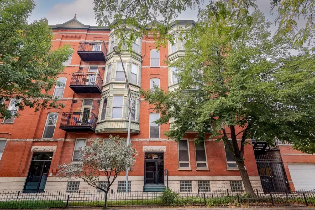 2BR House for Rent in Chicago, IL